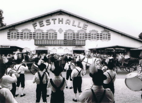 Erste Eingangsfasade 1976